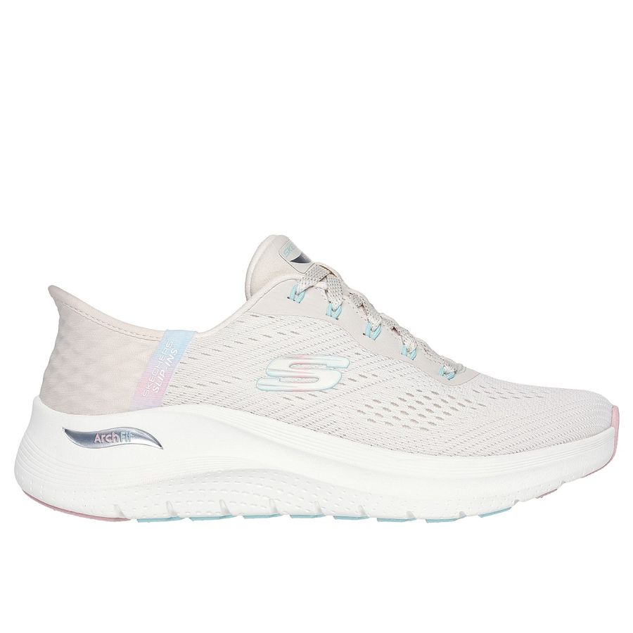 Skechers